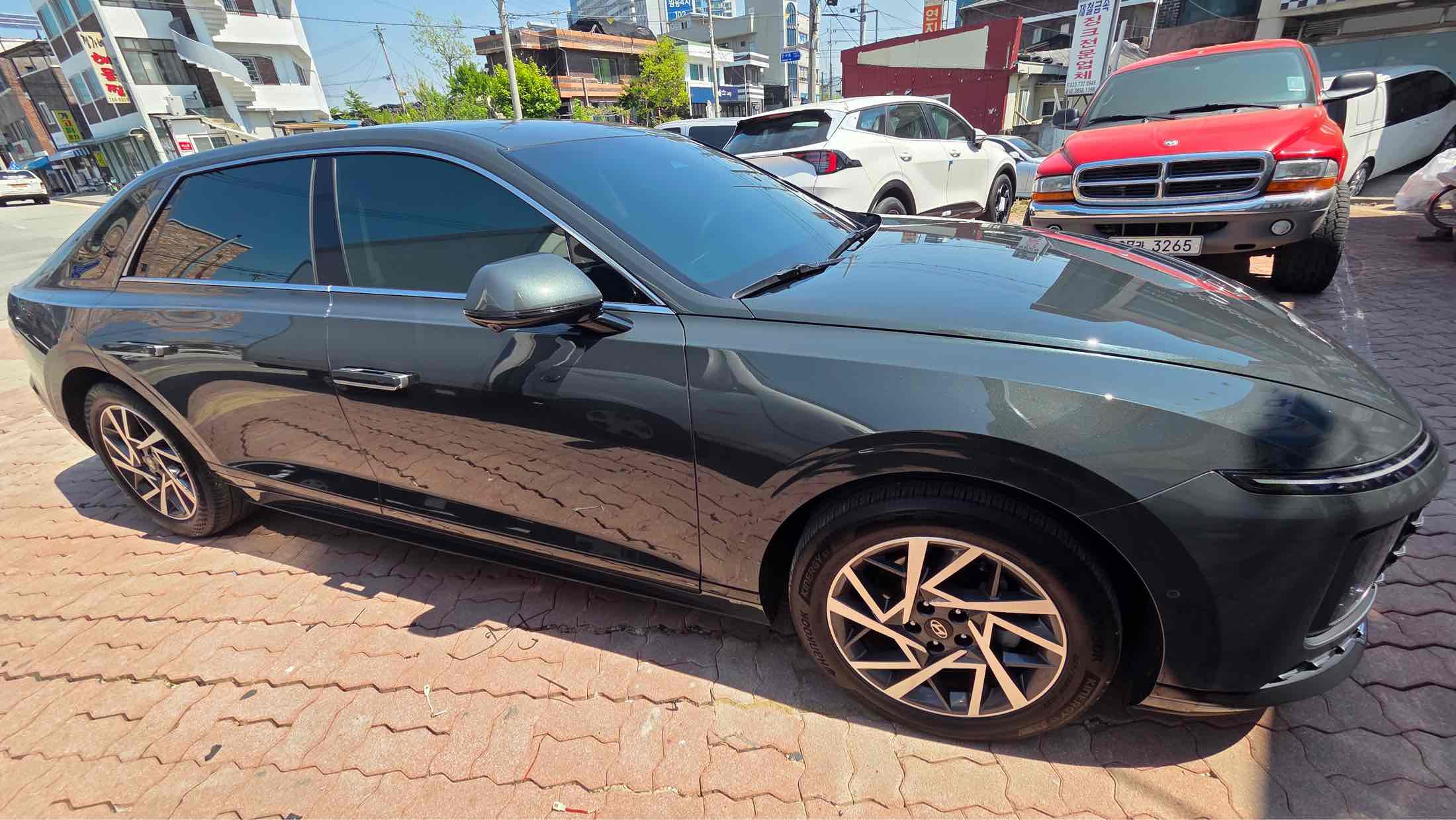HYUNDAI GRANDEUR HYBRID GN7 2023