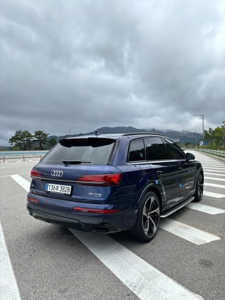 AUDI Q7 4M 2022