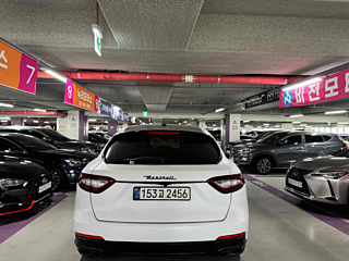 MASERATI LEVANTE 2016
