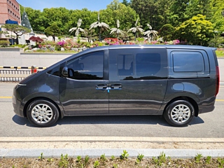 HYUNDAI STARIA 2022