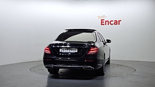 MERCEDES BENZ E-CLASS W213 2019