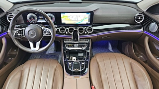 MERCEDES BENZ E-CLASS W213 2019