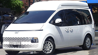 HYUNDAI STARIA 2023