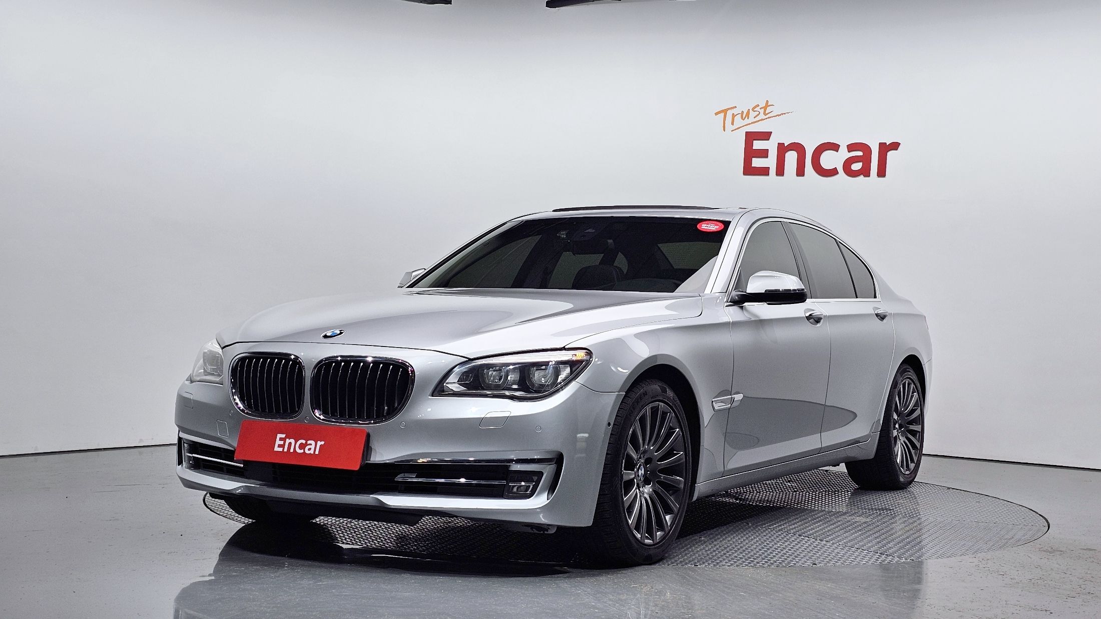 BMW 7-SERIES F01
