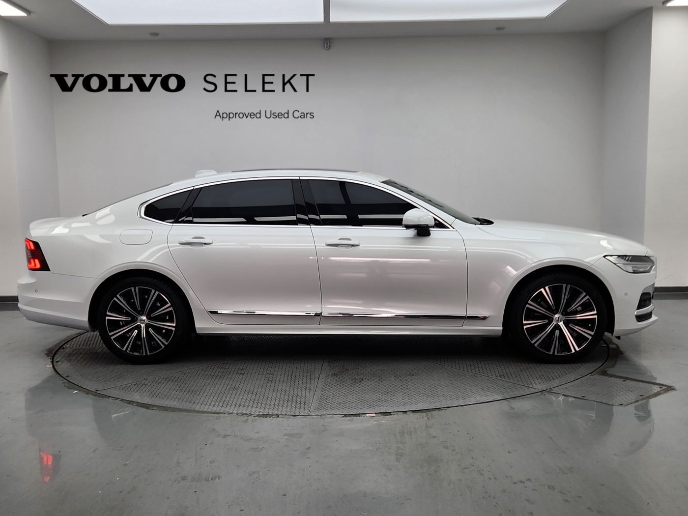 VOLVO S90 2024
