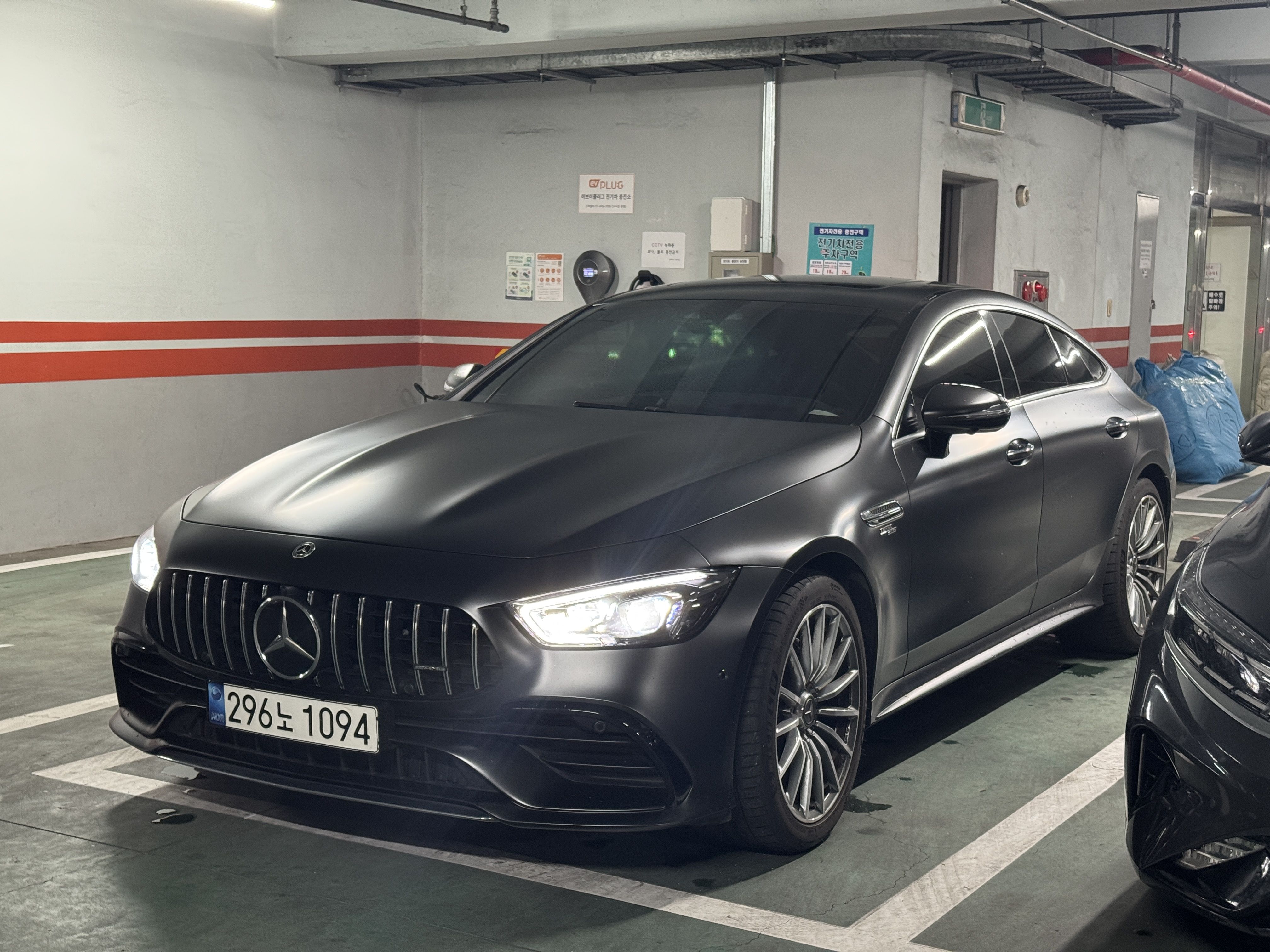 MERCEDES BENZ AMG GT