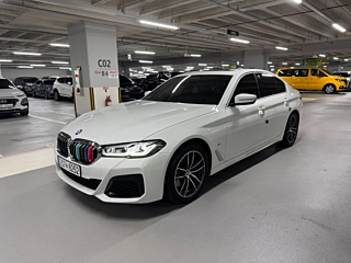 BMW 5-SERIES G30 2023