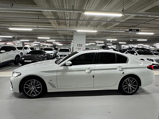 BMW 5-SERIES G30 2023