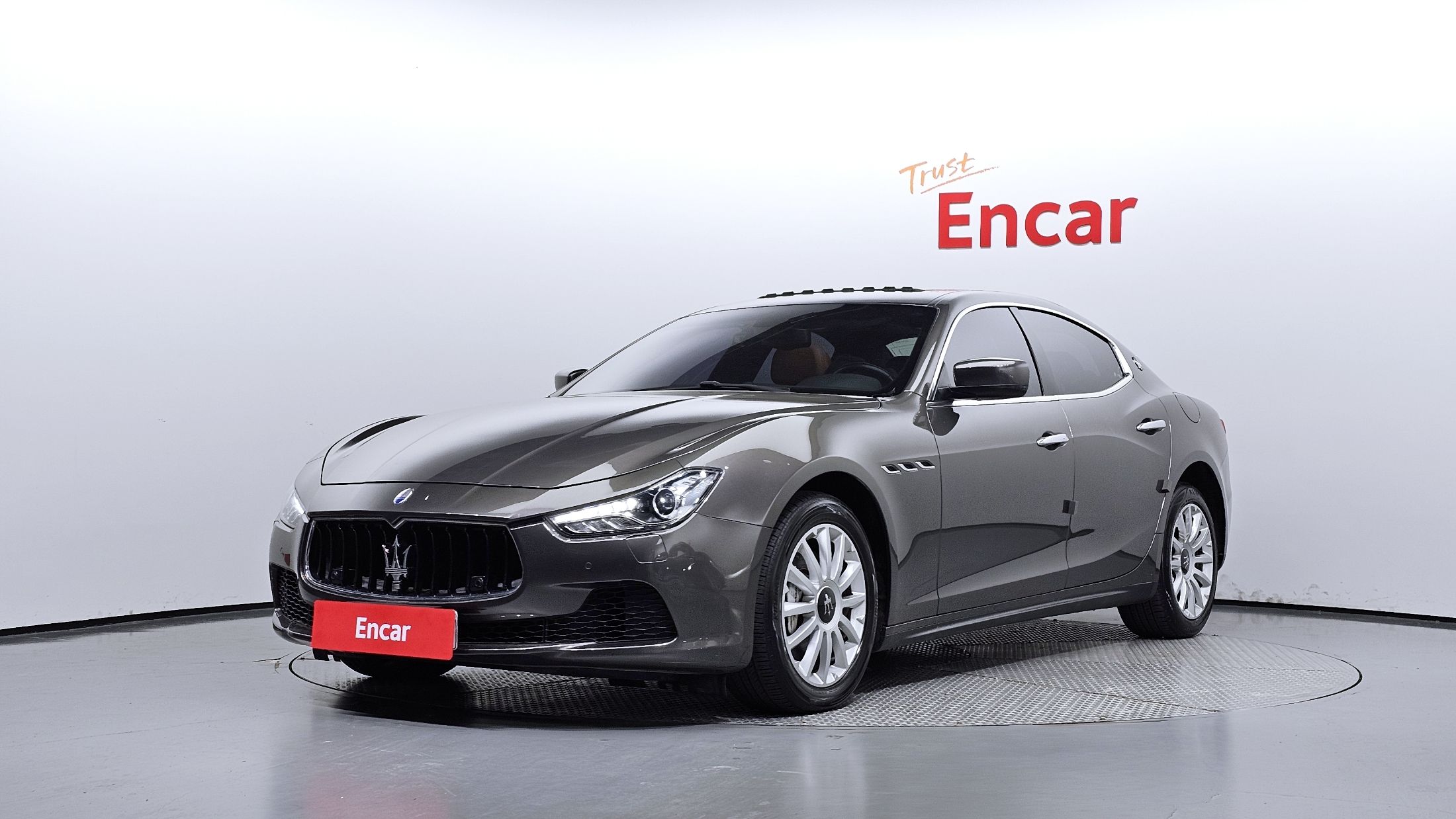 MASERATI GHIBLI 2015
