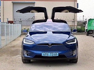 TESLA MODEL X 2020