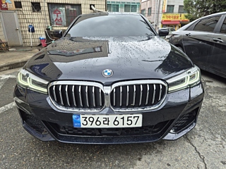 BMW 5-SERIES G30  520i M Sport 2022
