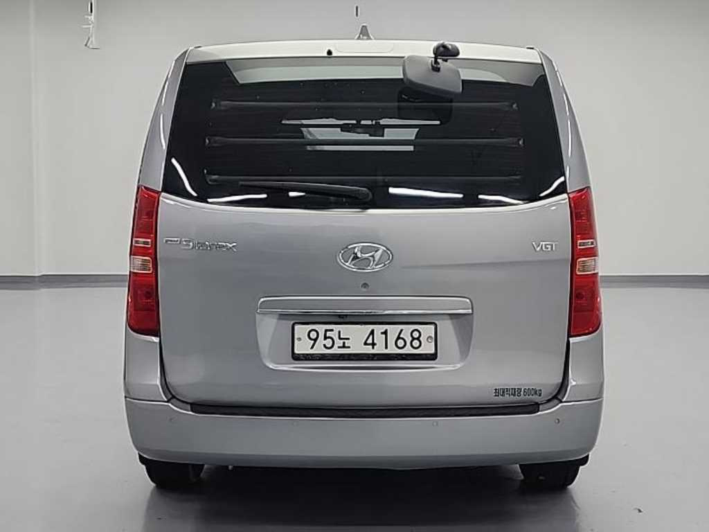 HYUNDAI STAREX GRAND 2021