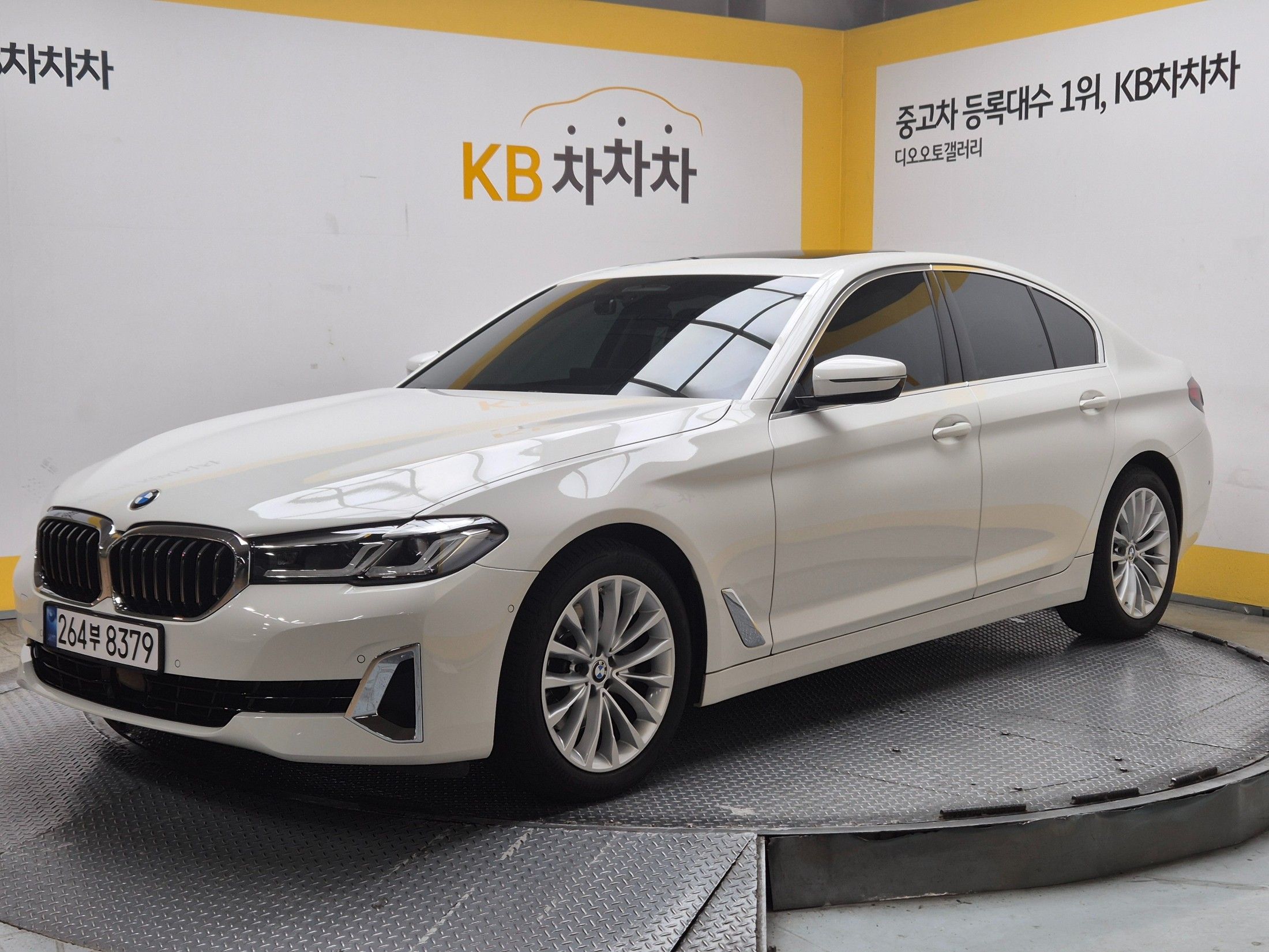 BMW 5-SERIES G30