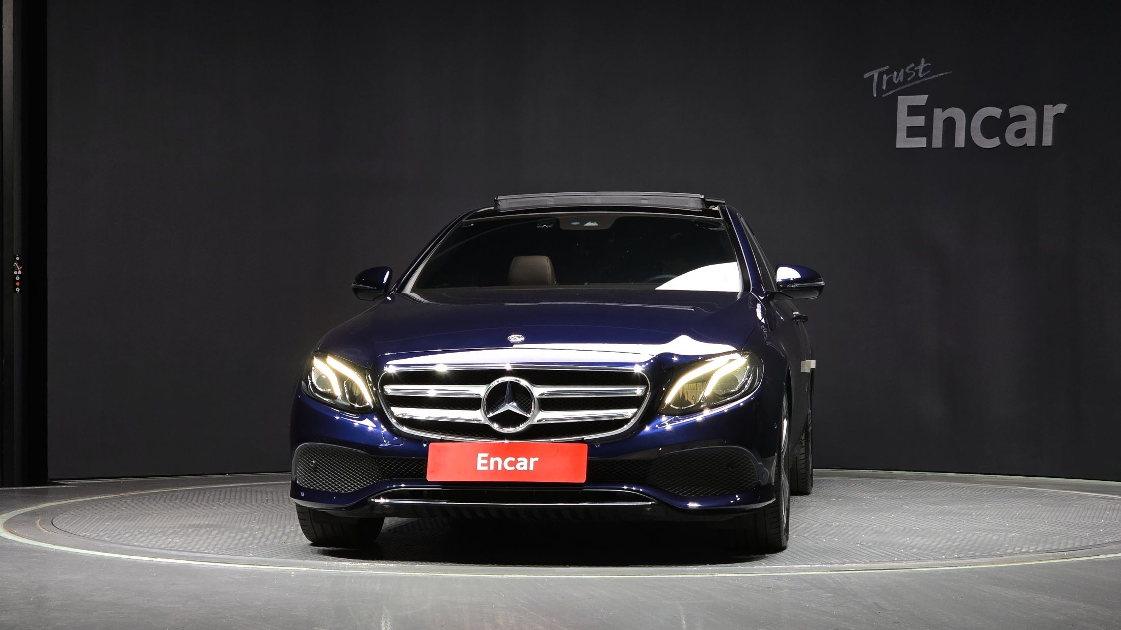 MERCEDES BENZ E-CLASS W213 2018