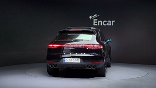 PORSCHE MACAN 2021