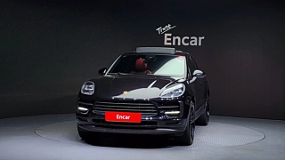 PORSCHE MACAN 2021