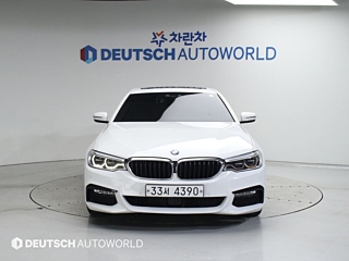 BMW 5-SERIES G30 2017