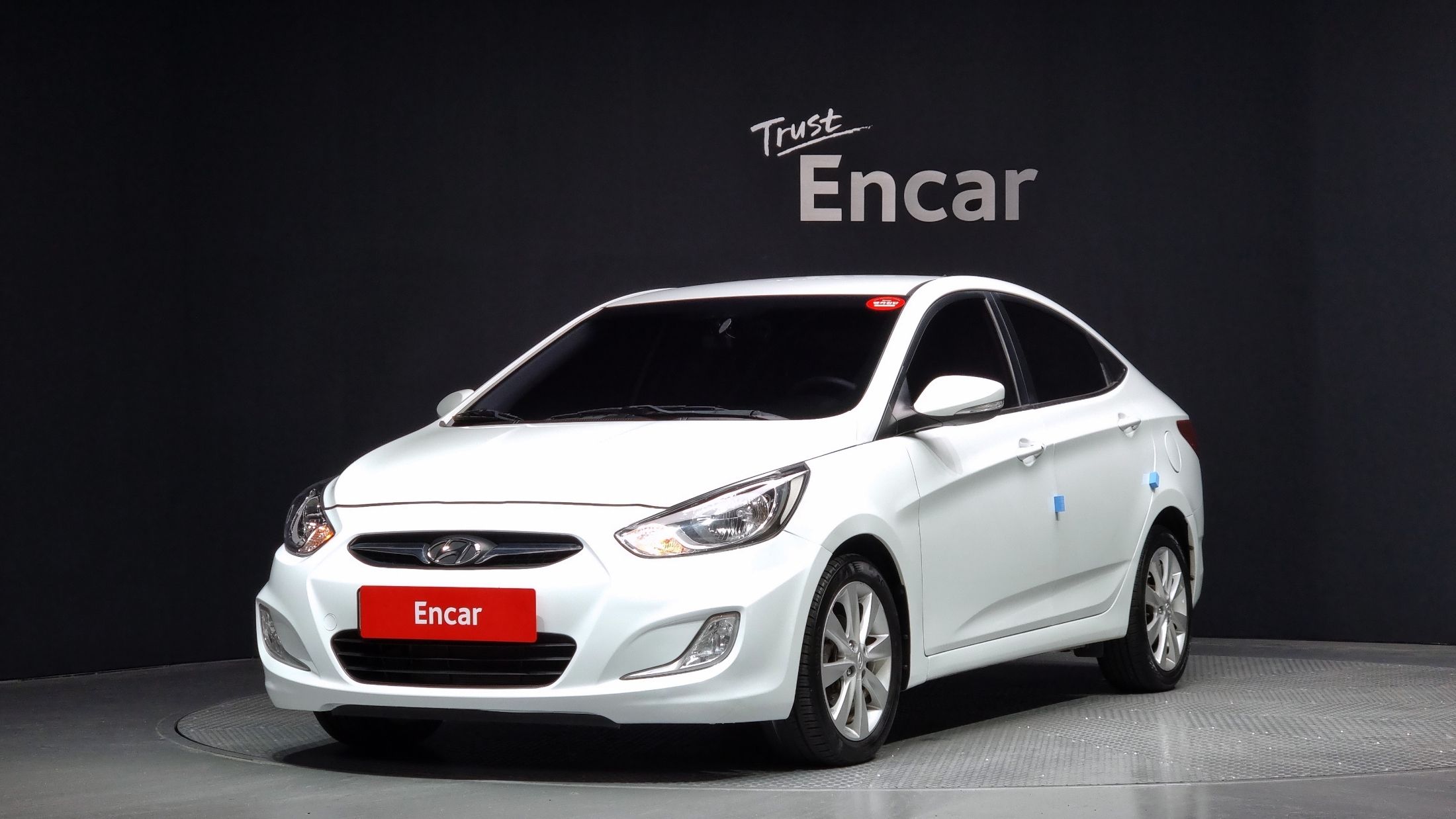 HYUNDAI ACCENT NEW 2012