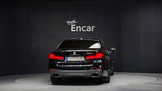 BMW 5-SERIES G30 2021