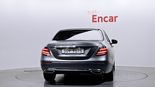 MERCEDES BENZ E-CLASS W213 2019