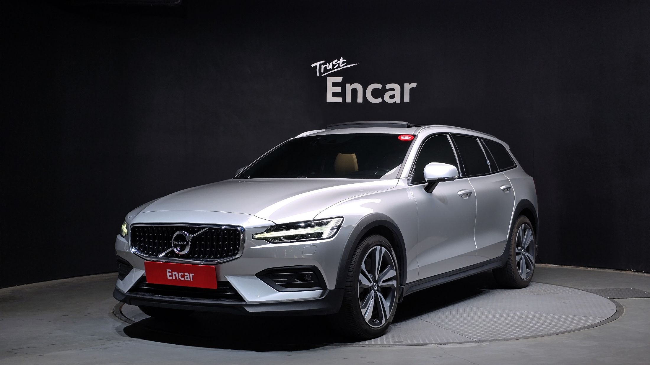 VOLVO V60 CROSS COUNTRY