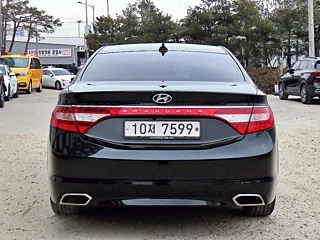 HYUNDAI GRANDEUR HG 2016