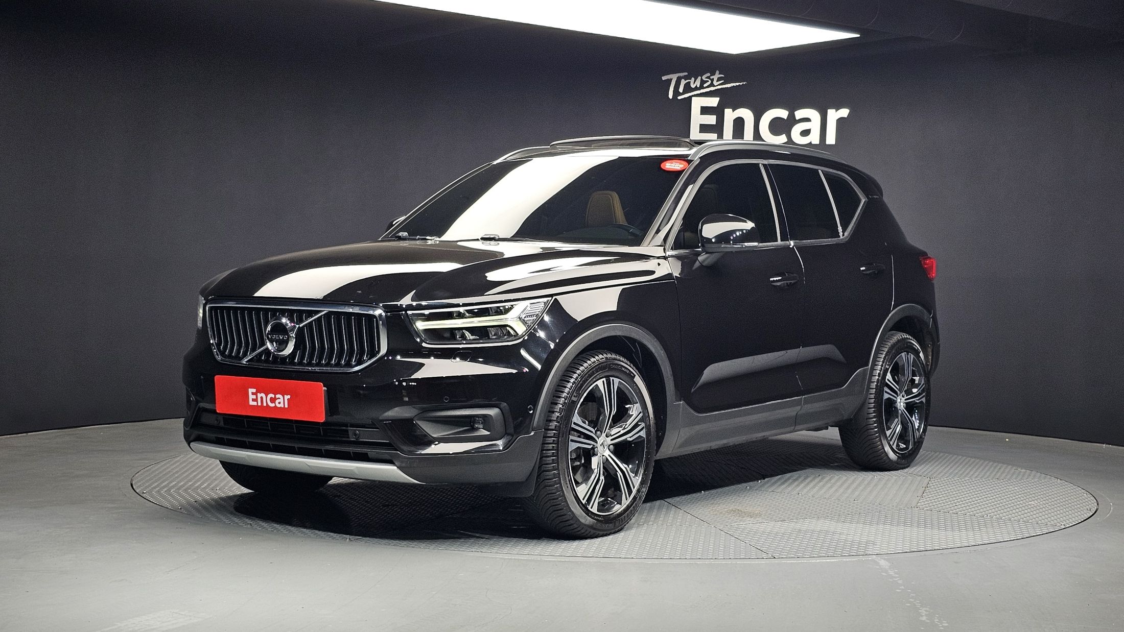 VOLVO XC40 2019