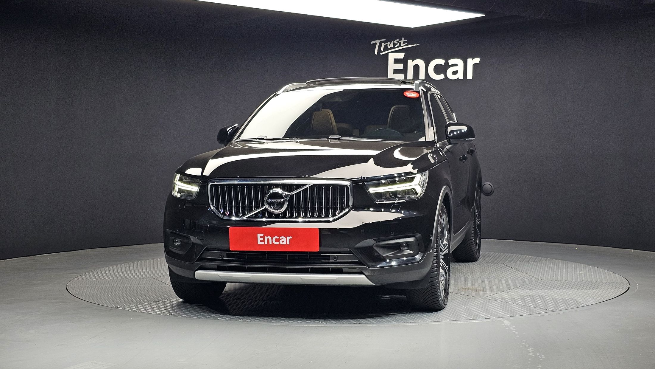 VOLVO XC40 2019