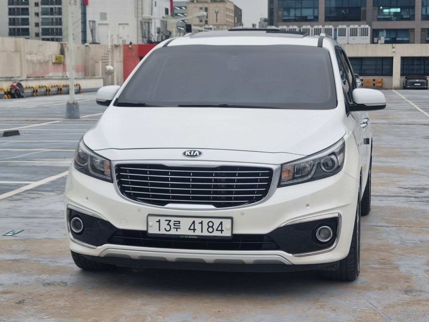 KIA CARNIVAL 2015