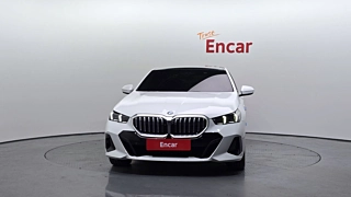 BMW 5-SERIES G60 2024
