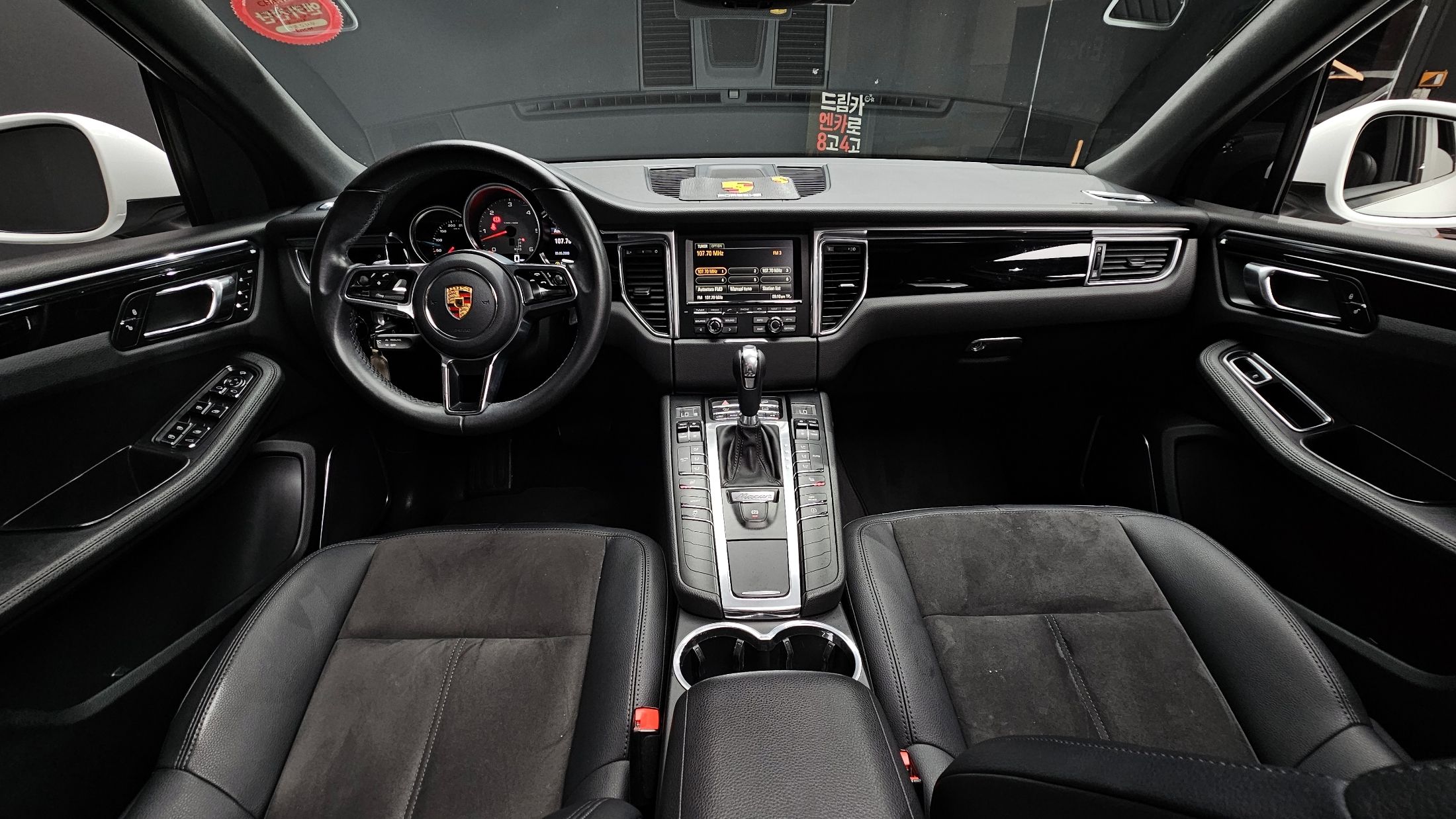 PORSCHE MACAN 2014