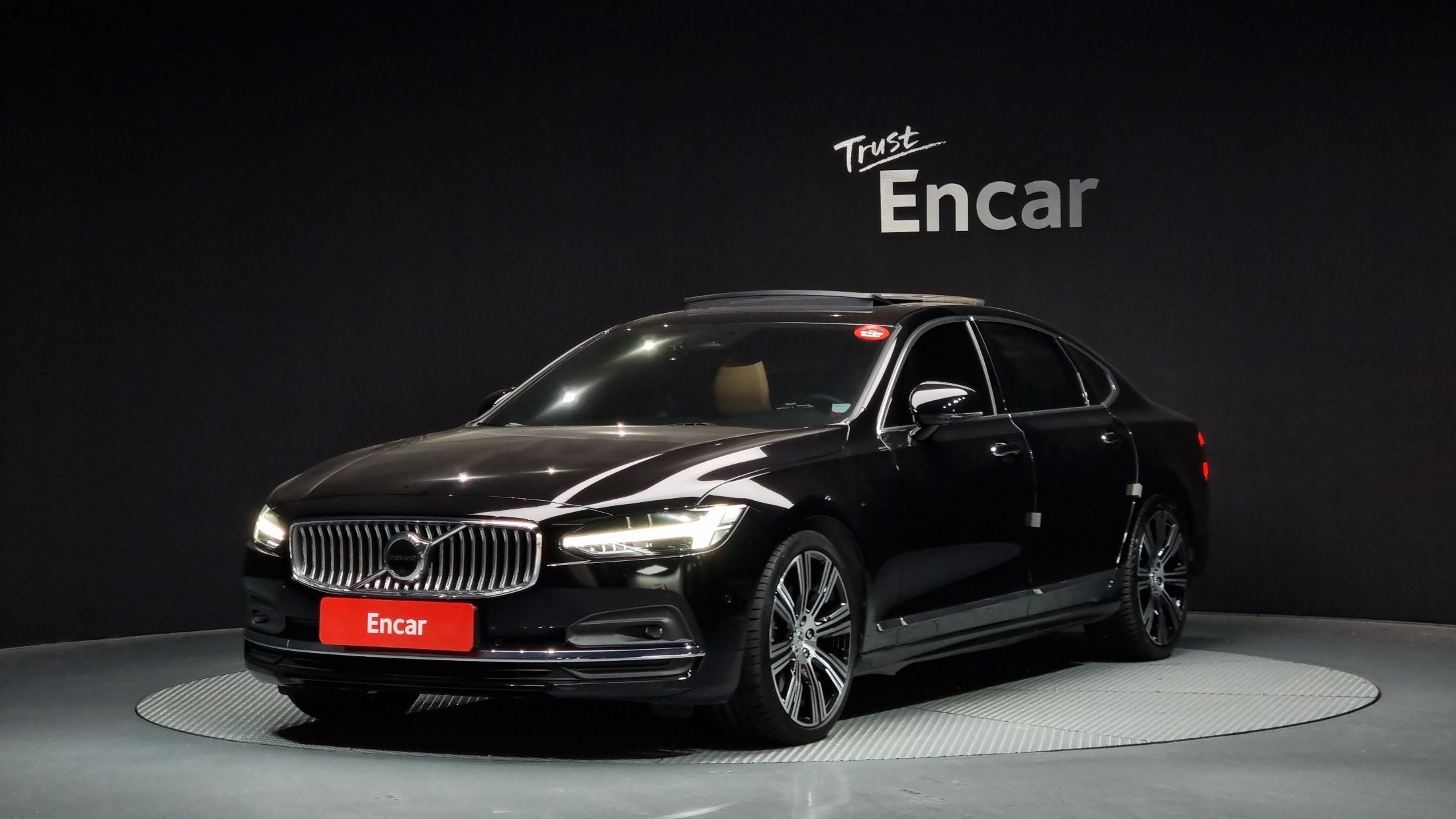 VOLVO S90
