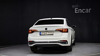 VOLKSWAGEN JETTA 2023