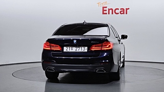 BMW 5-SERIES G30 2017