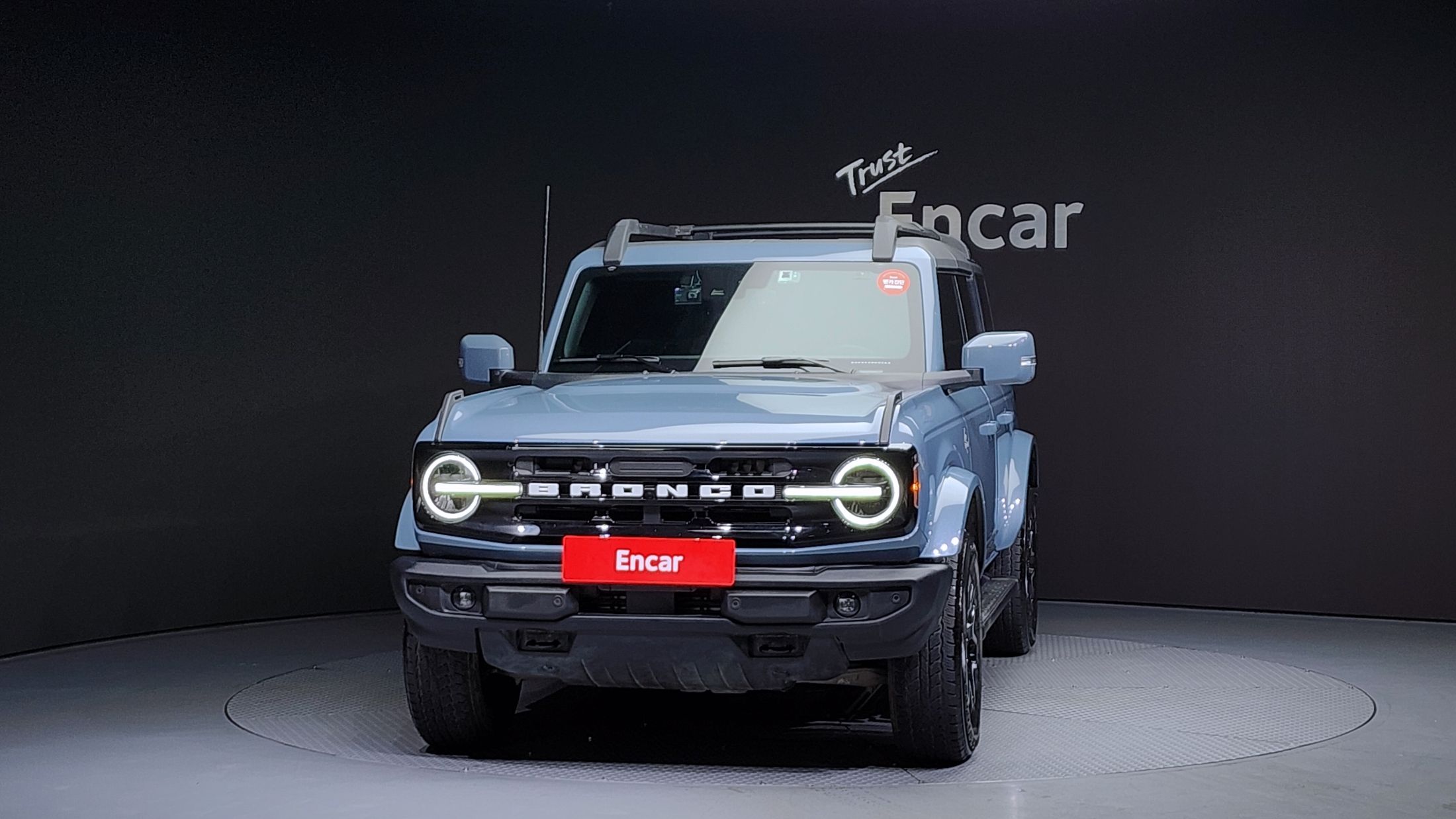 FORD BRONCO
