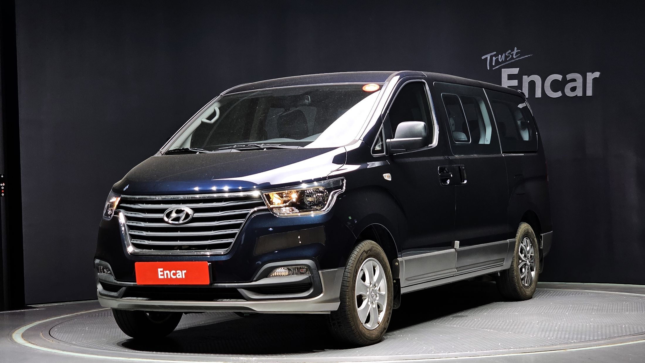 HYUNDAI STAREX GRAND