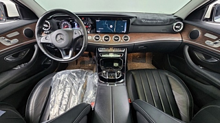 MERCEDES BENZ E-CLASS W213 2016