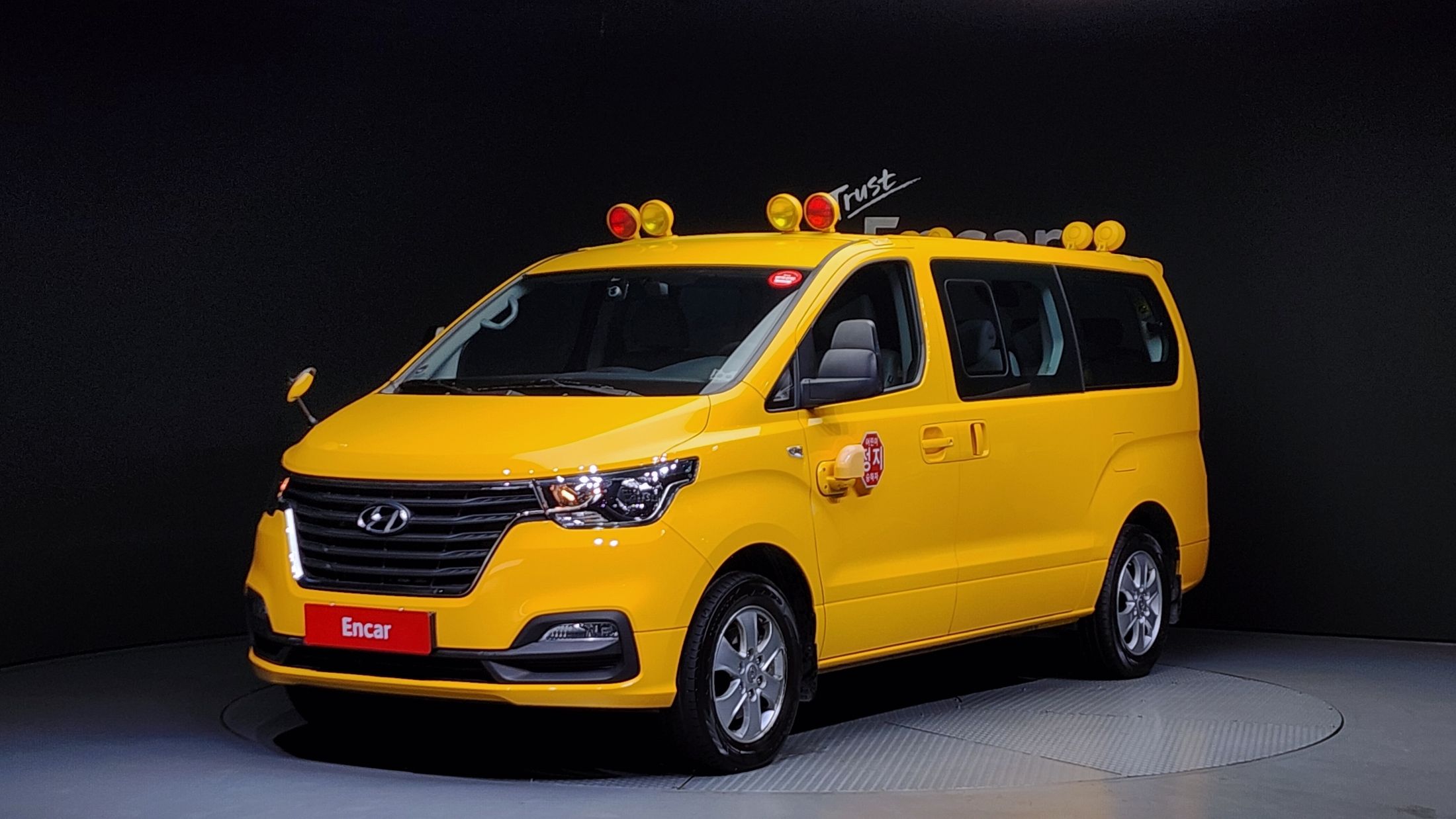 HYUNDAI STAREX GRAND