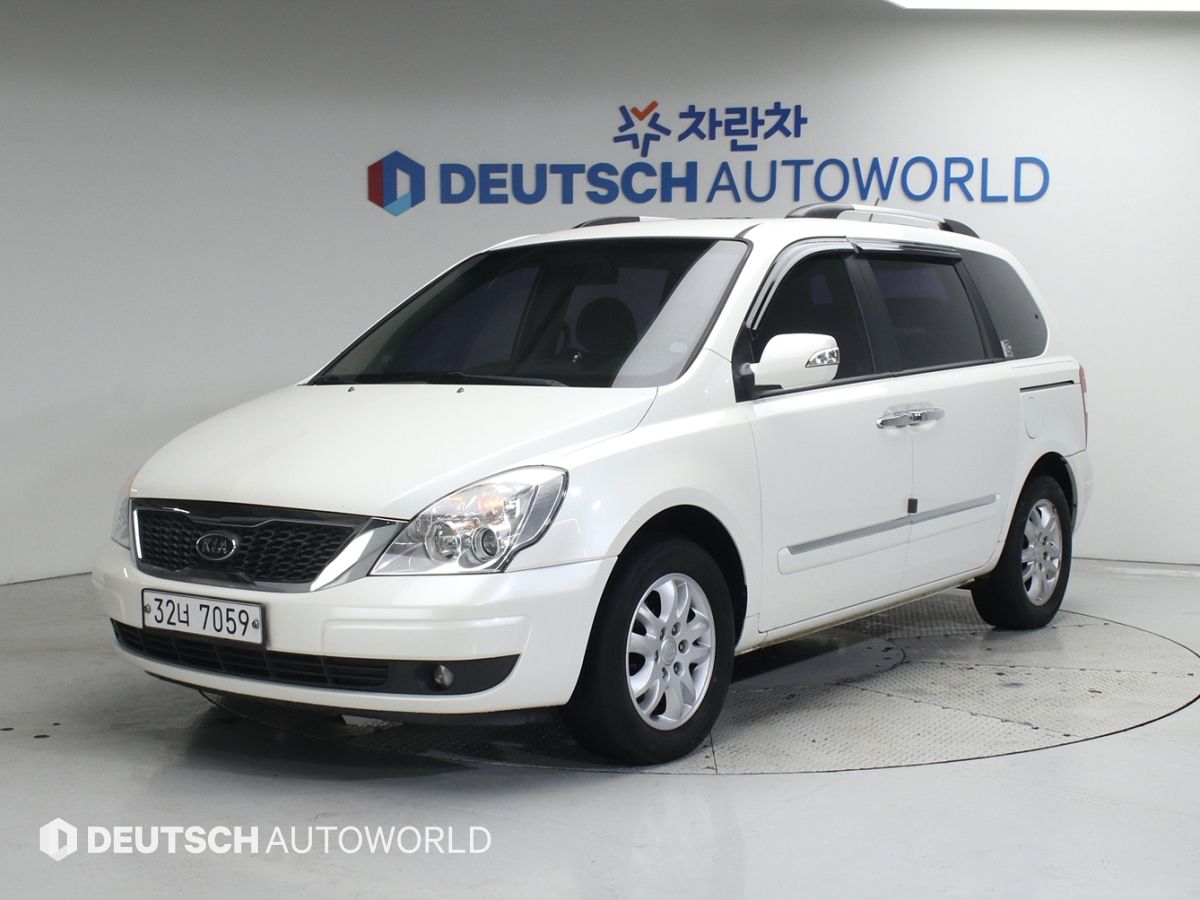 KIA CARNIVAL R