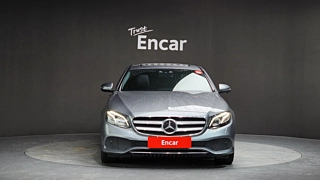 MERCEDES BENZ E-CLASS W213 2017