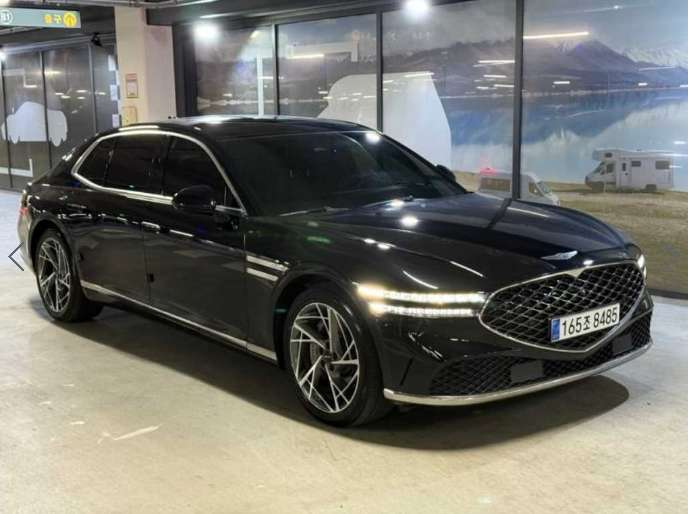 GENESIS G90 RS4