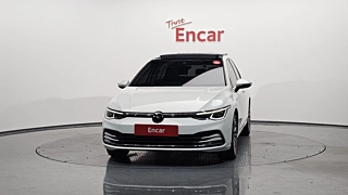 VOLKSWAGEN GOLF 2023