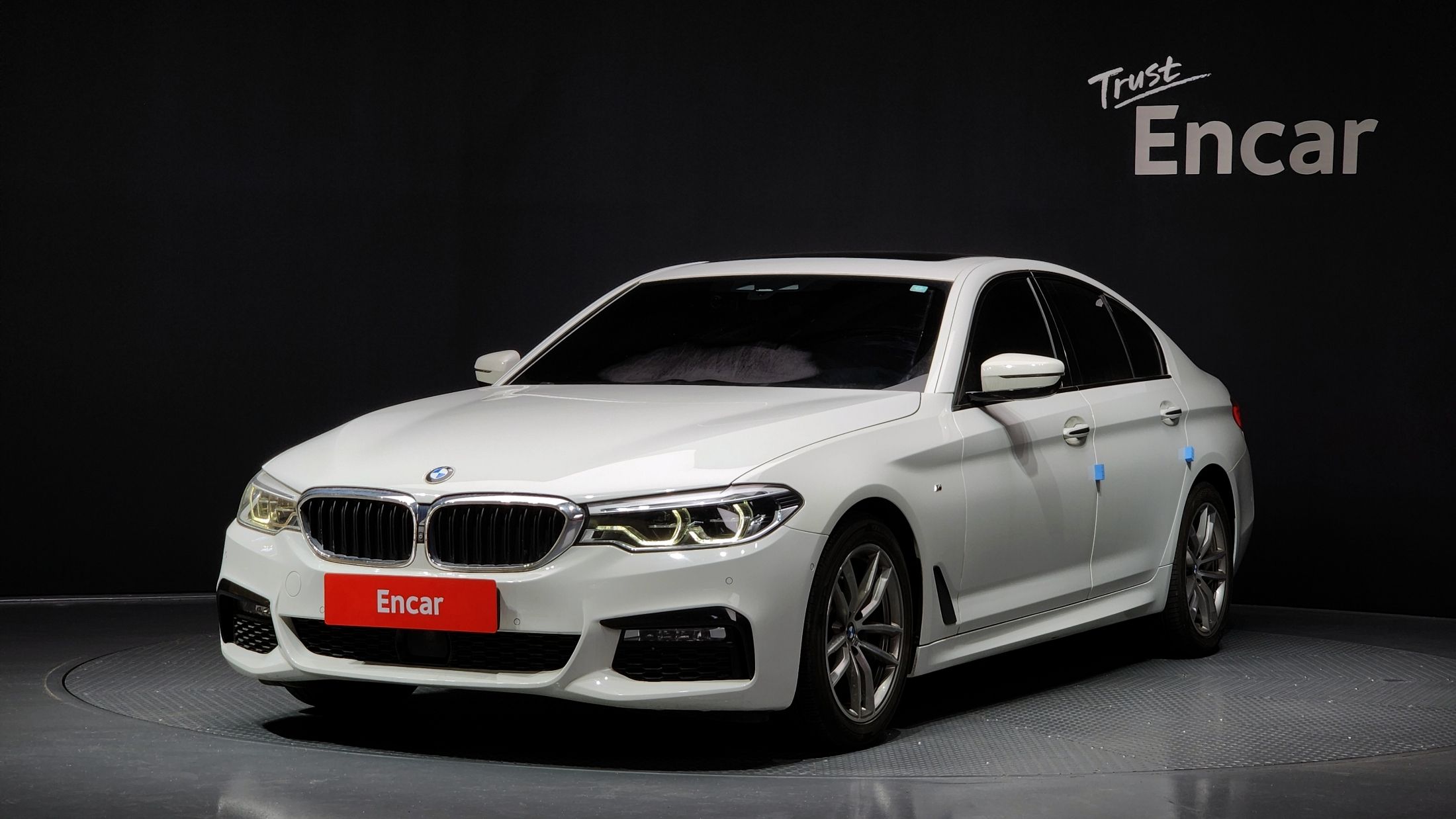BMW 5-SERIES G30 2017