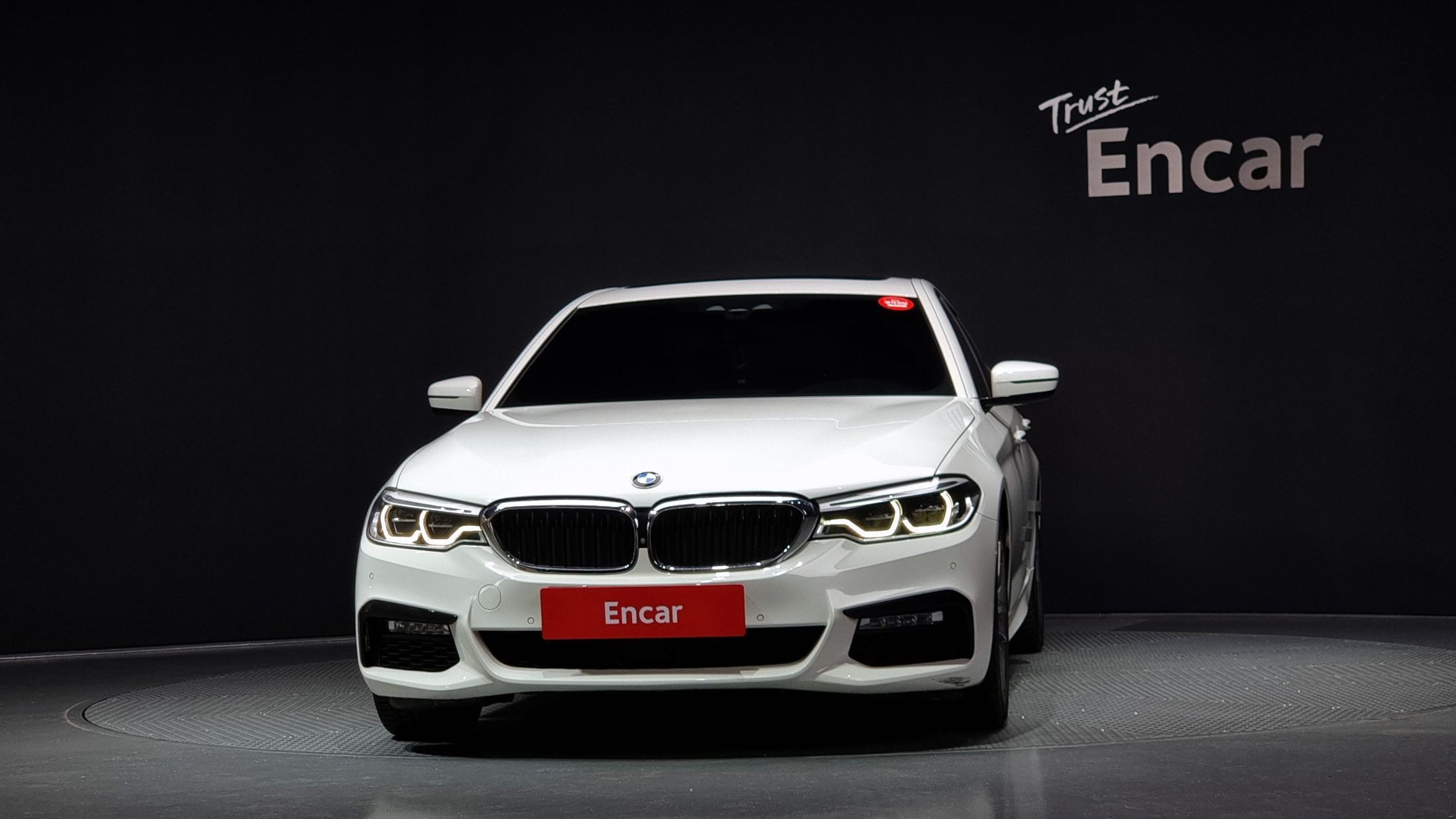 BMW 5-SERIES G30 2017