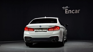 BMW 5-SERIES G30 2017