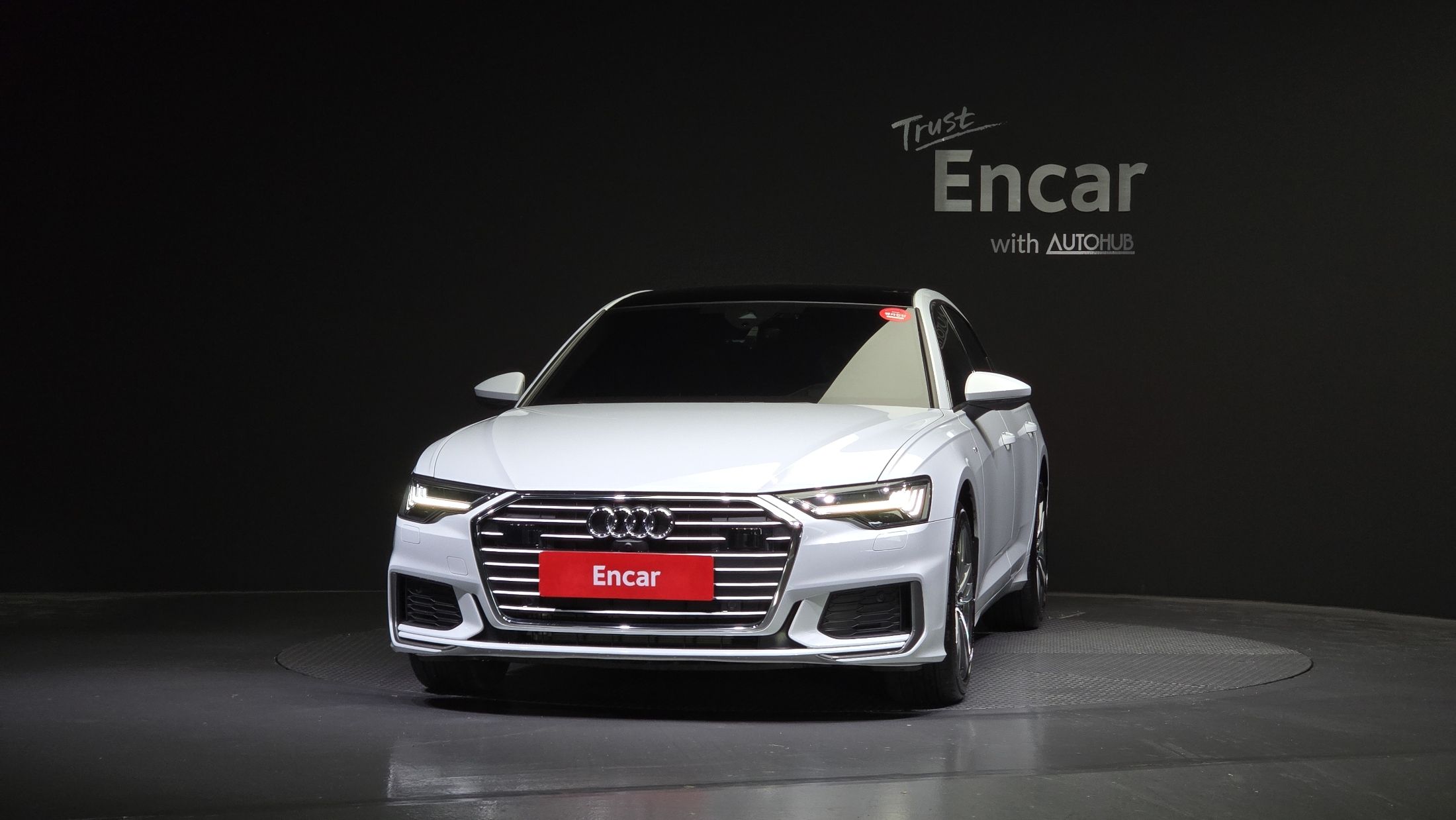 AUDI A6 C8