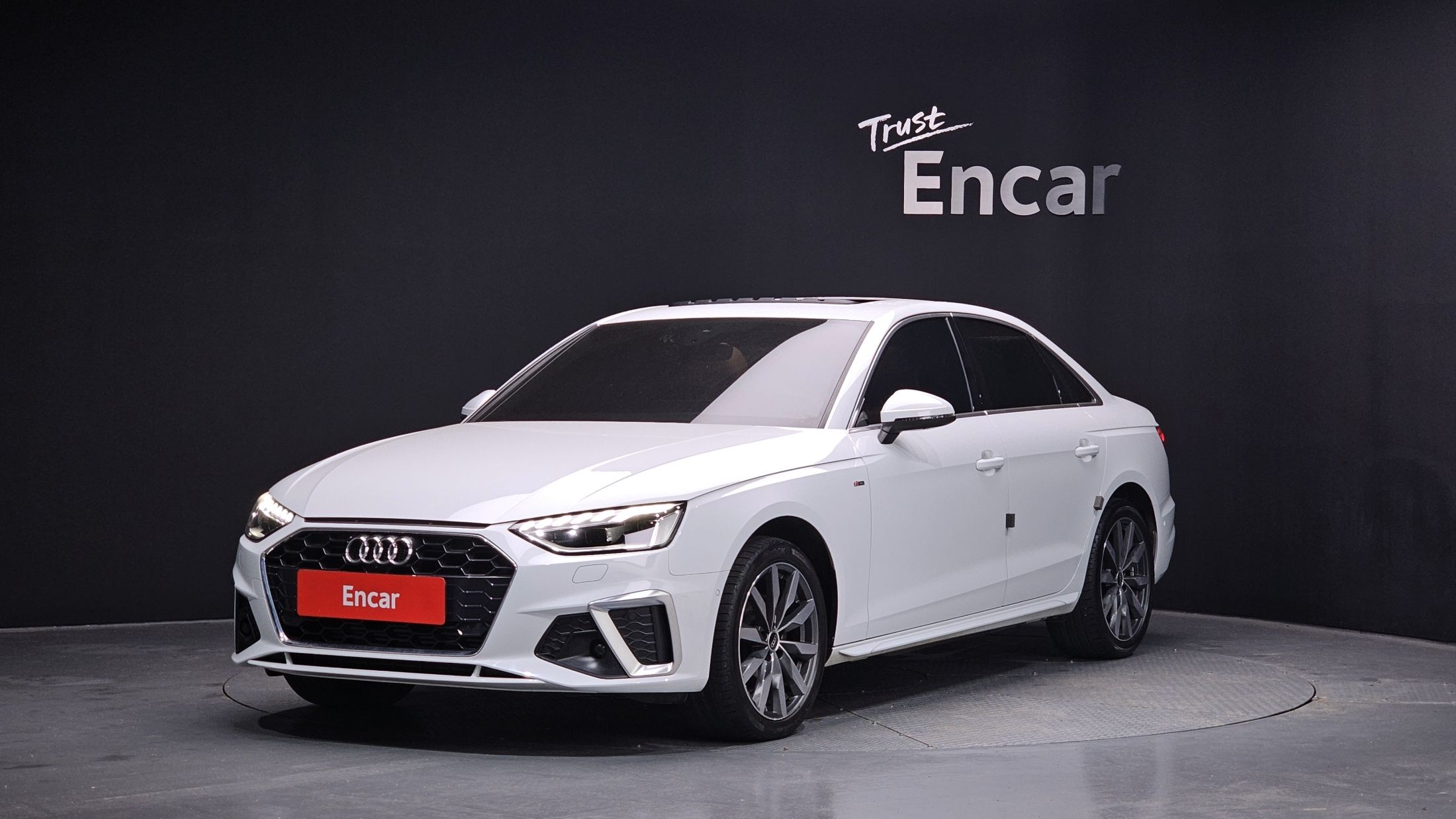 AUDI A4 B9 2022