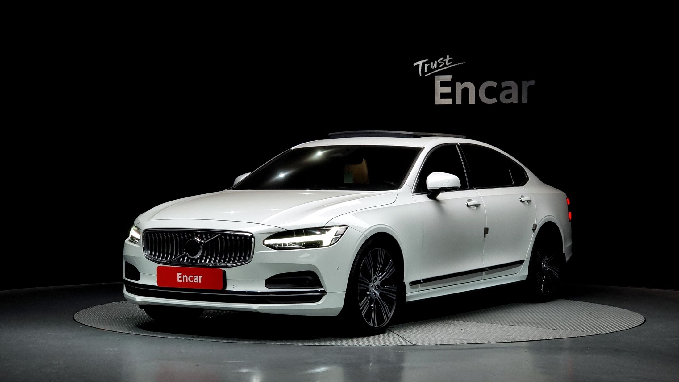 VOLVO S90 2023