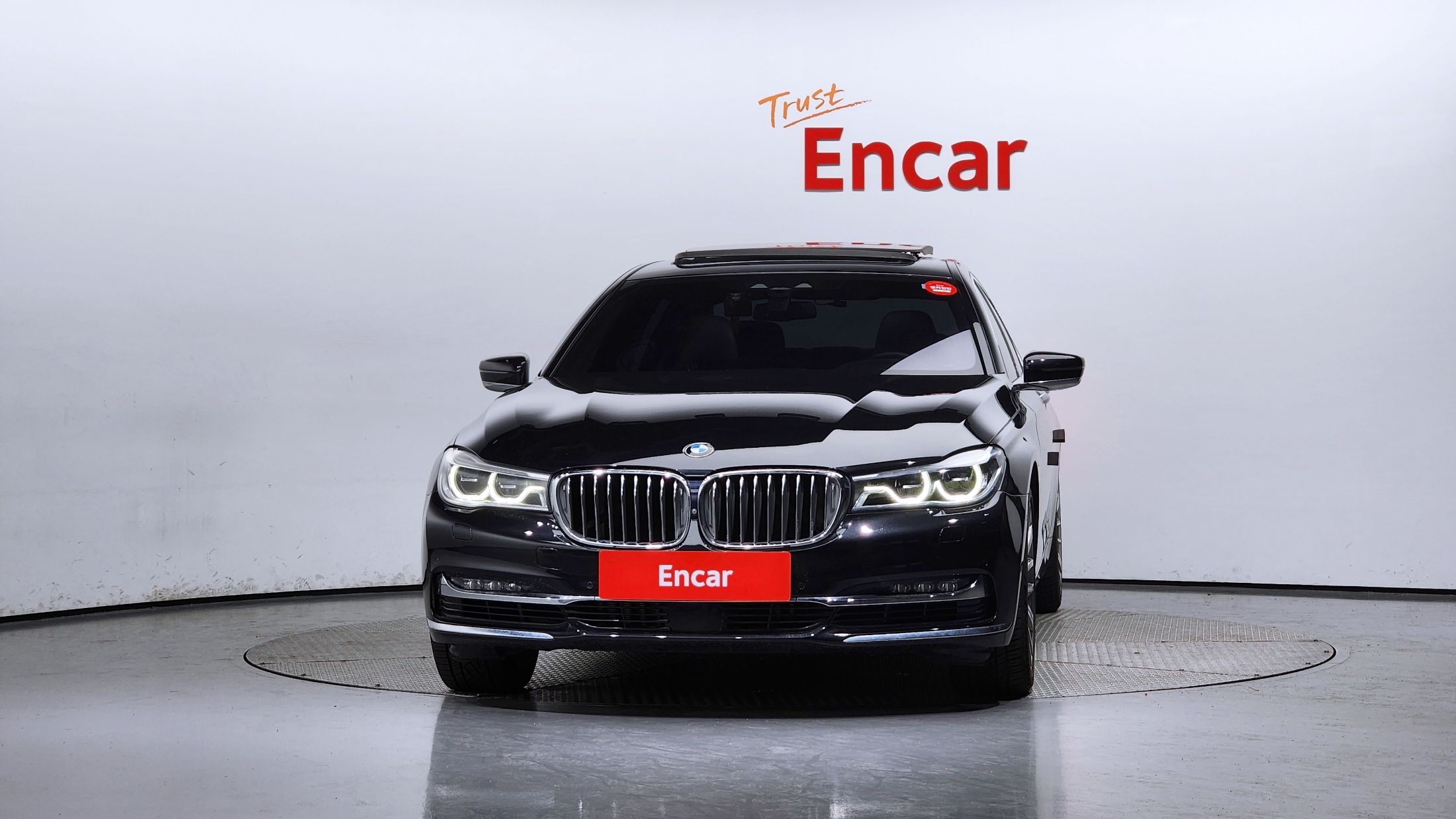 BMW 7-SERIES G11 2016