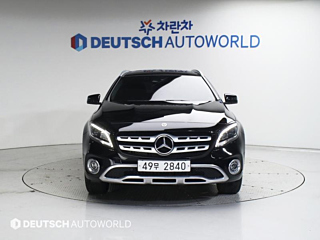MERCEDES BENZ GLA-CLASS X156 2019